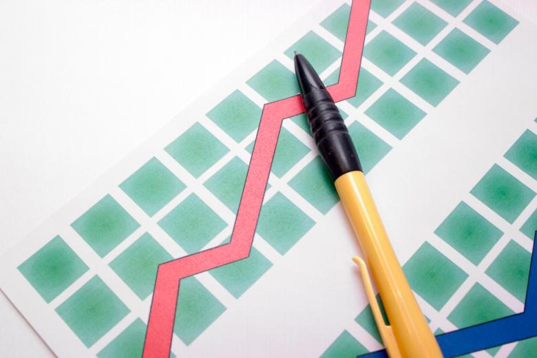 Free stock image of Pen on diagram created by Alexandr