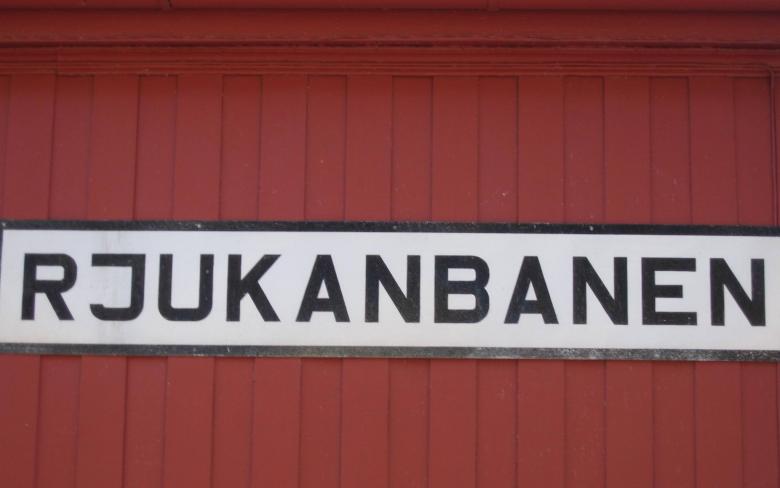 Free stock image of Old railroad sign created by Bent Arvesen