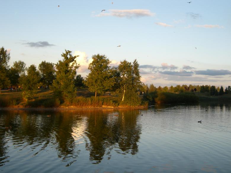 Free stock image of The lake created by Simon Wong