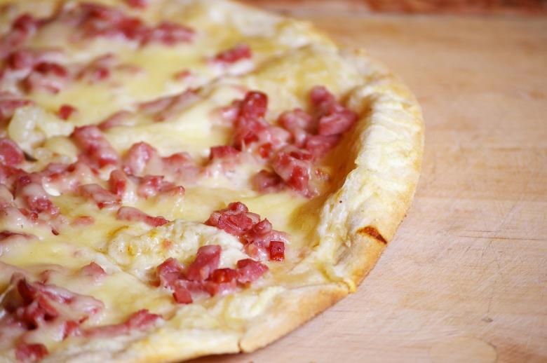 Free stock image of Alsacian Pizza Pie created by frhuynh