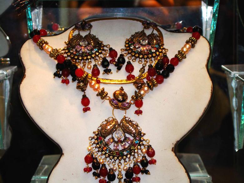 Free stock image of Necklace created by Suvro Khan