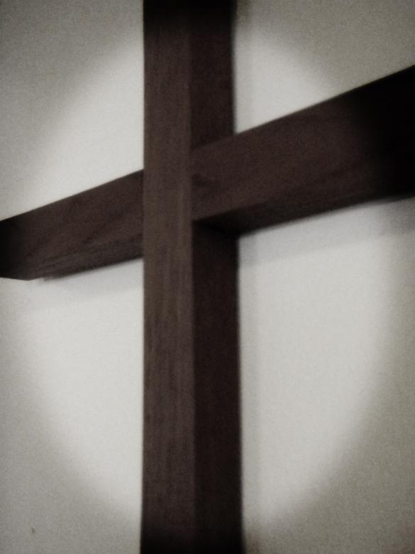 Free stock image of Wooden cross on the wall created by Bjorgvin