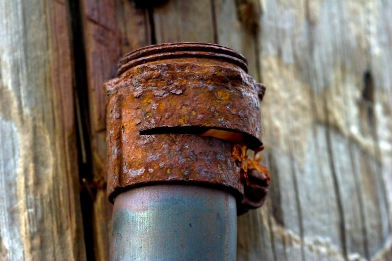 Free stock image of Rusted metal pipe created by Bjorgvin