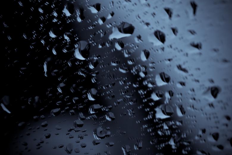 Free stock image of Droplets on glass created by Bjorgvin