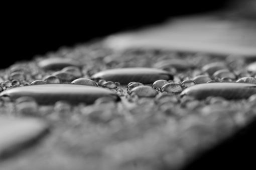 Free Stock Photo of Droplets on wood - Black and white