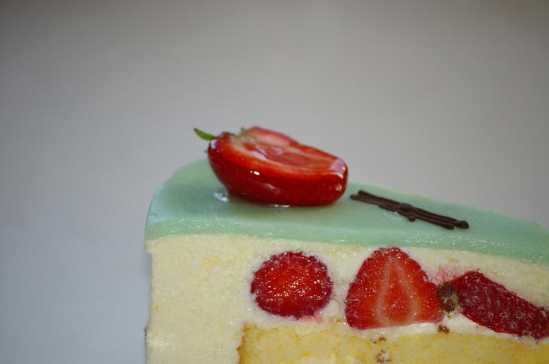 Free stock image of Strawberry cake created by frhuynh