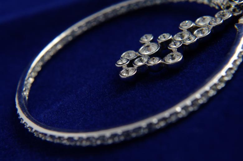 Free stock image of Crystal earrings created by frhuynh