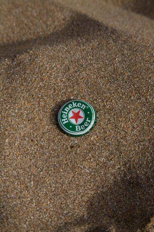 Free stock image of Heineken beer cap created by Stephane Paquet