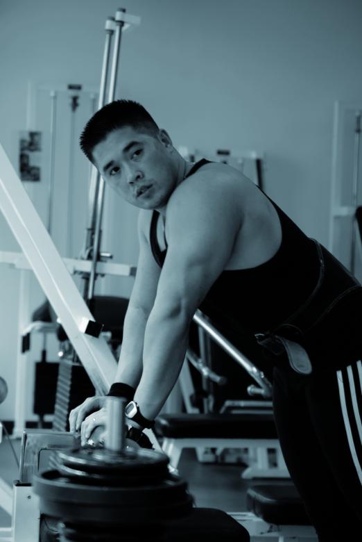 Free stock image of Asian man at the gym created by frhuynh