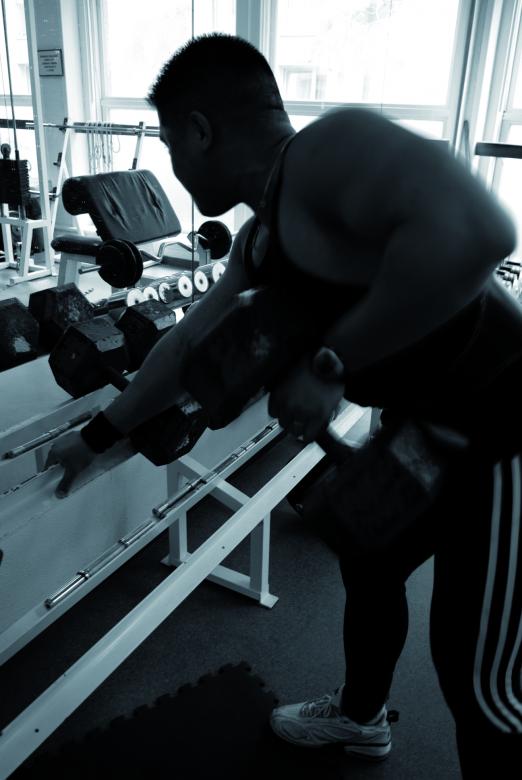 Free stock image of Asian man at the gym created by frhuynh