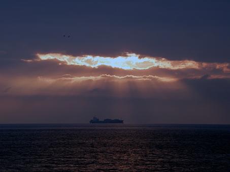 Sailing under the sky