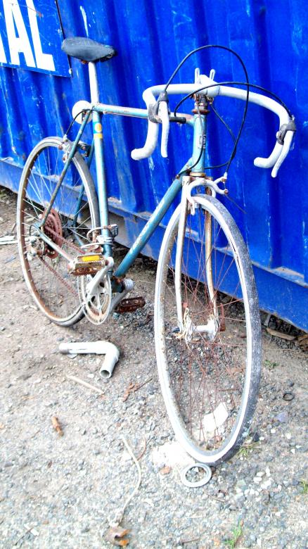 Free stock image of Decayed Morrison Blue Ten Speed Bike created by Peter Alexander Robb