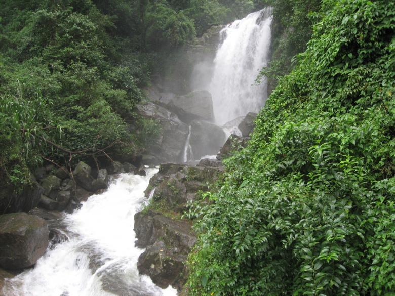 Free stock image of Water fall in Sri Lanka created by Nirodha Abeywardana