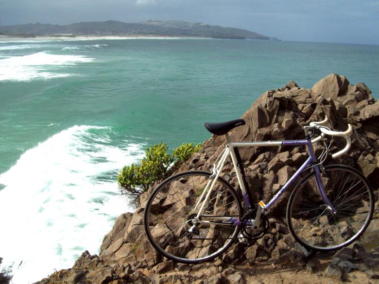 Free stock image of Raleigh Lightweight Trilite at Second Be created by Peter Alexander Robb