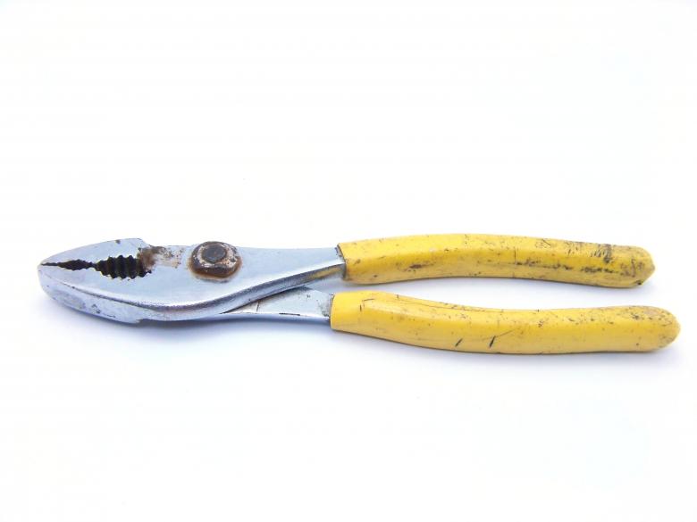 Free stock image of Pliers created by homero chapa