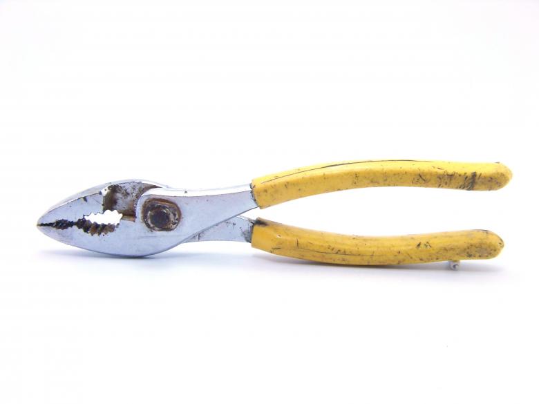 Free stock image of Pliers created by homero chapa
