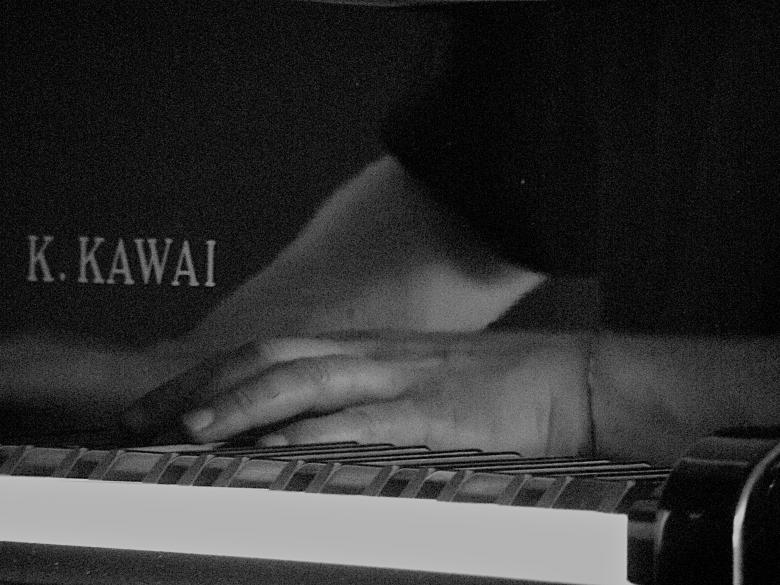 Free stock image of Pianoman created by Furio Franceschinel