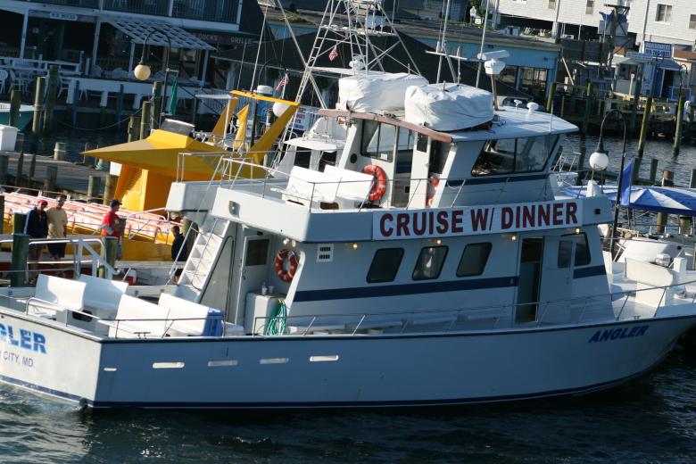 Free stock image of Cruise Boat created by GusRomanPhotography