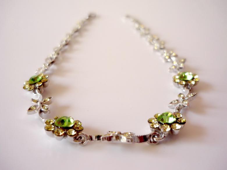 Free stock image of Necklace created by Bilal Aslam