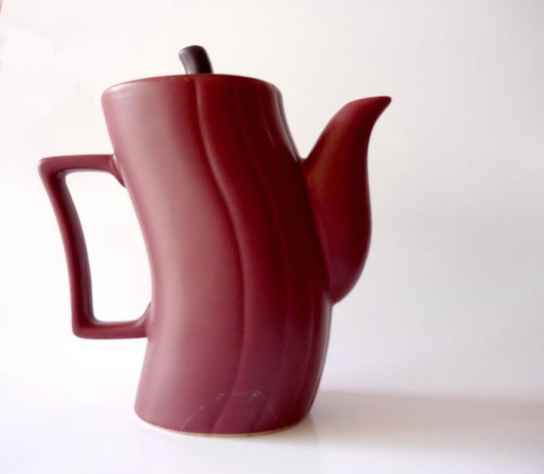 Free stock image of Maroon Kettle created by Bilal Aslam