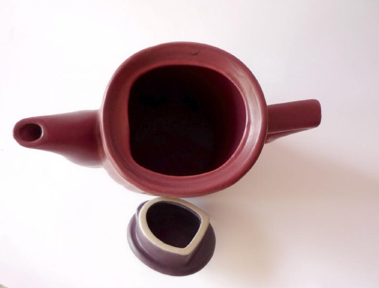 Free stock image of Maroon Kettle created by Bilal Aslam