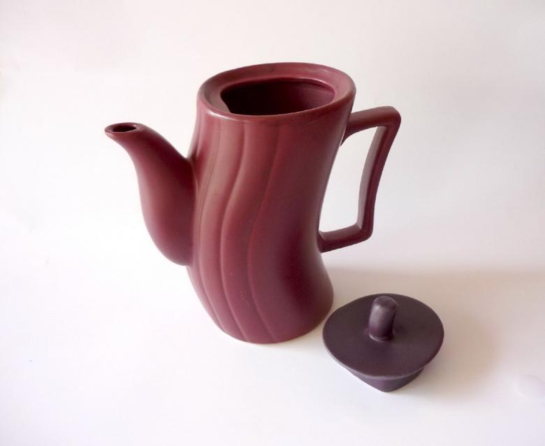 Free stock image of Maroon Kettle created by Bilal Aslam