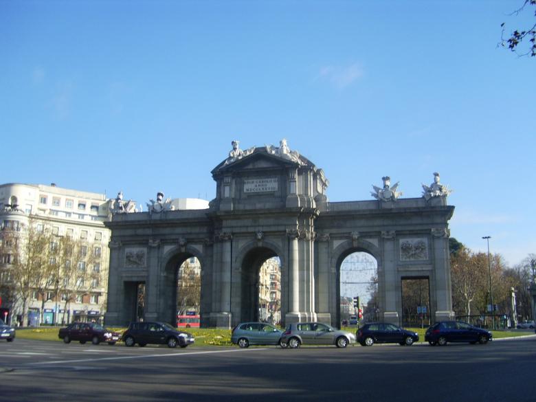 Free stock image of Puerta de Alcala, Madrid created by Jose