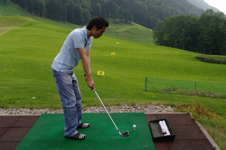Free stock image of Player practicing golf created by frhuynh