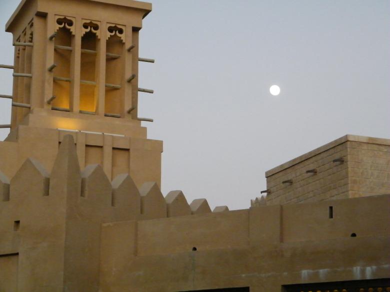 Free stock image of Souk Madinat-Night View created by Min Zaw