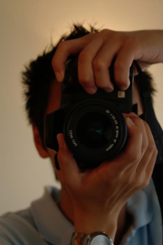 Free stock image of Taking a picture with a camera created by frhuynh