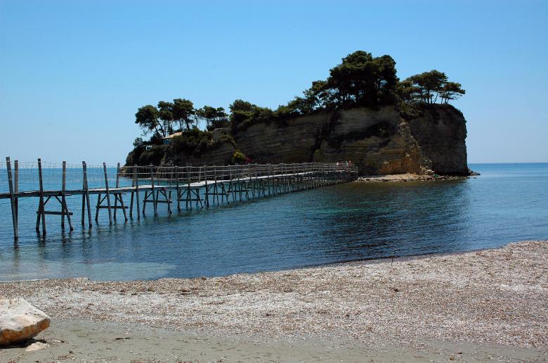 Free stock image of Bridge leading to an island created by Max van Holten