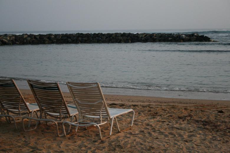 Free stock image of Beach Lounge Chairs created by GusRomanPhotography