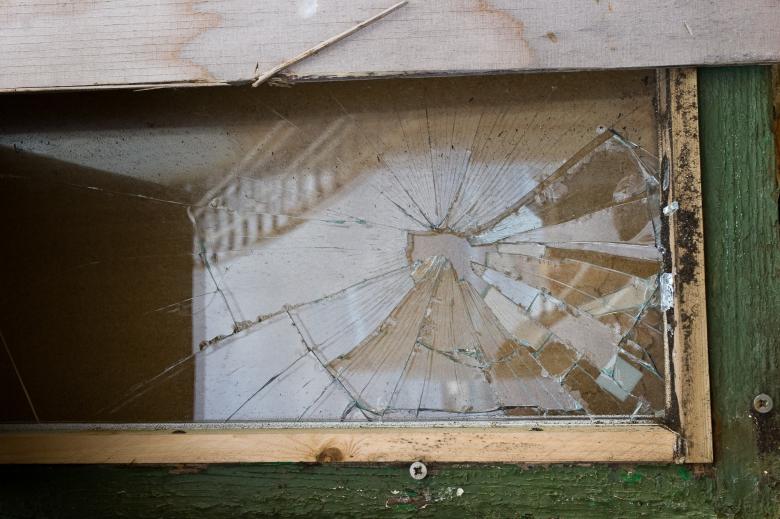 Free stock image of Shattered Glass created by Bjorgvin