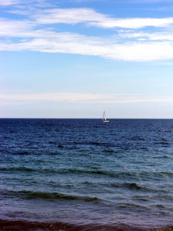 Free stock image of Milwaukee Beachfront created by Brian