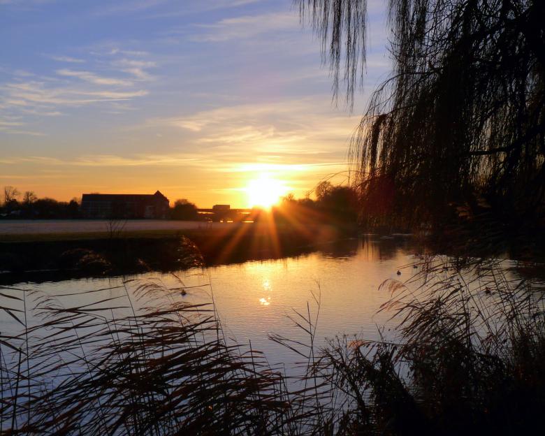 Free stock image of Sunset over river  created by Kate Towers 