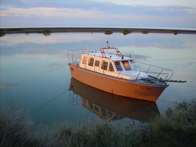 Free stock image of Boat near the shore created by Alexander Shunko
