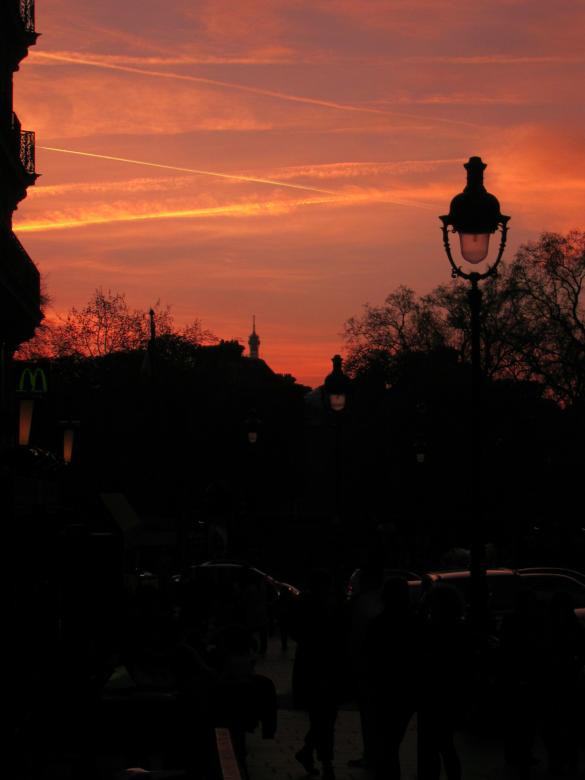 Free stock image of Dusk near the Eiffel Tower created by Brian