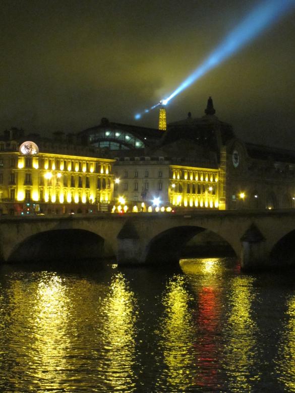 Free stock image of Seine at night created by Brian