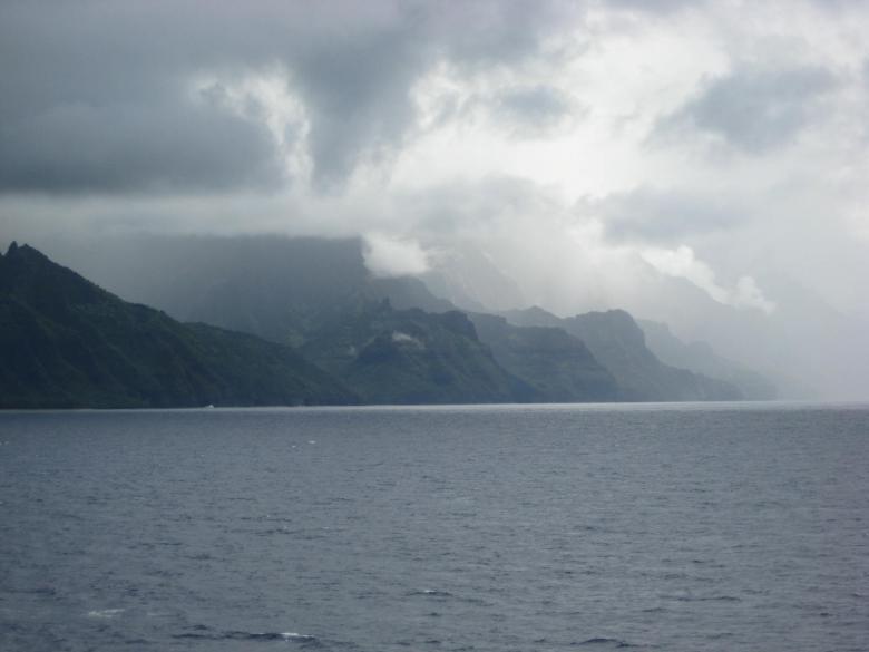 Free stock image of Hawaiian mountainside created by Felix Hernandez