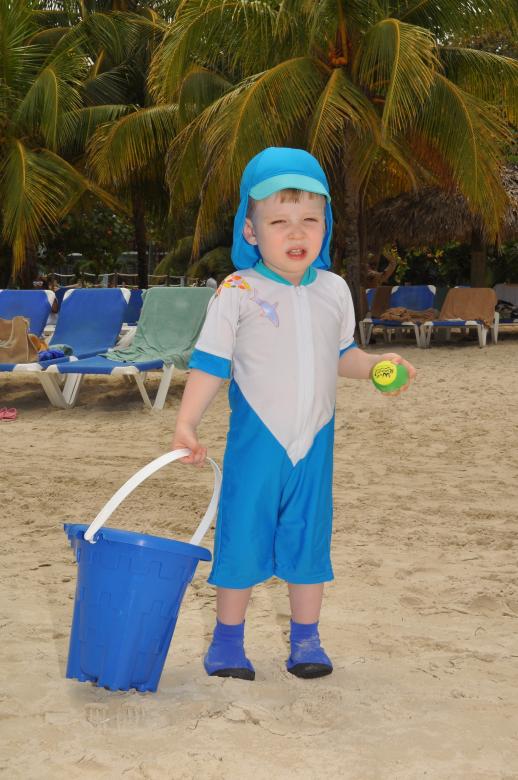 Free stock image of Playing at the beach created by Joey Crowley