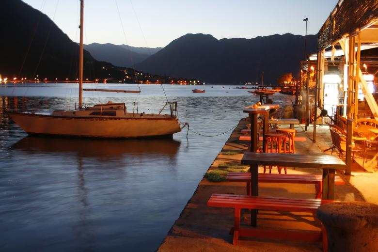 Free stock image of Boat in night created by Miljan