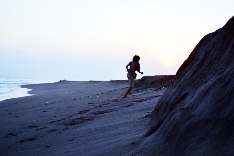 Free stock image of Chase the sun created by ramadhani miterang
