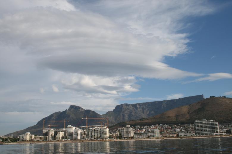 Free stock image of Lenticular cloud over Table Mountain created by Tony McGregor