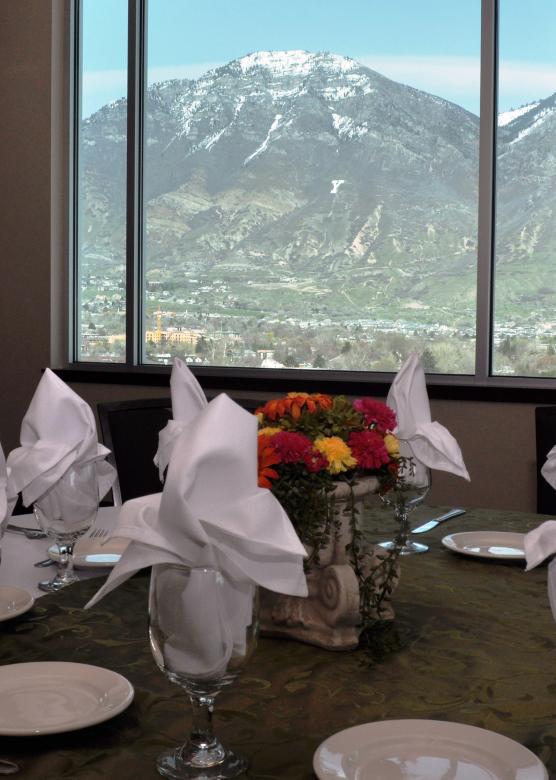Free stock image of Table with a view created by Bernardo Recinos