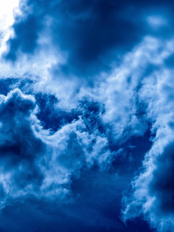 Free stock image of Cold sky created by Alen