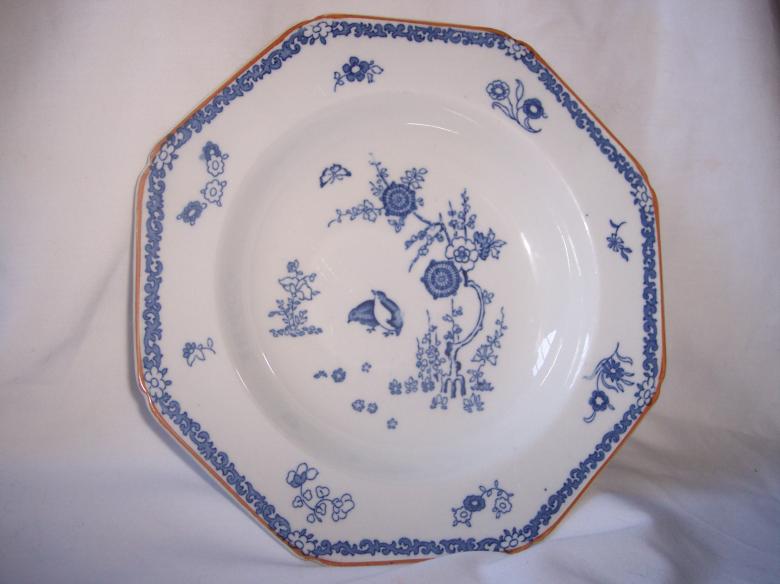 Free stock image of Porcelain soup bowl created by Katharine Sparrow
