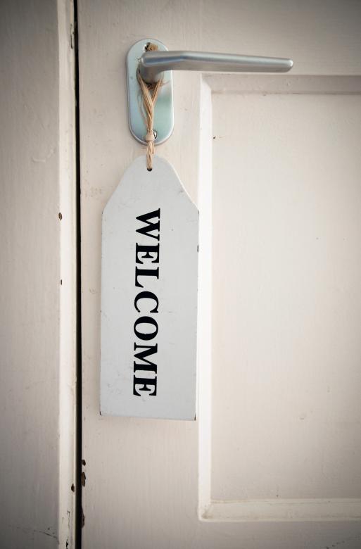 Free stock image of Welcome sign on door created by Luka