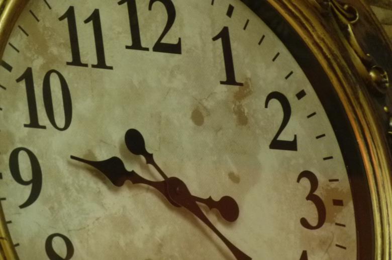 Free stock image of Old clock created by basem