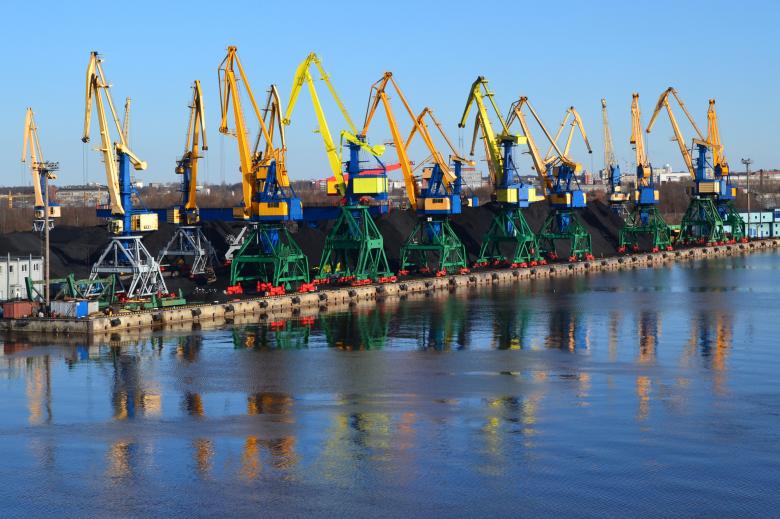 Free stock image of Colorful cranes created by Tomas Adomaitis