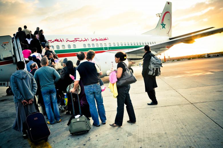 Free stock image of Passenger boarding plane created by Luka